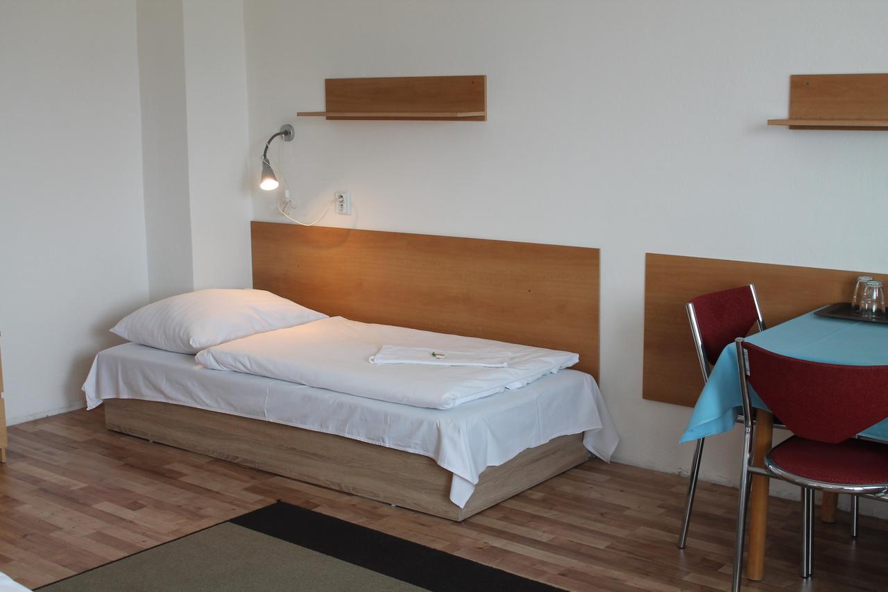 Hostel Turist Зволен Екстериор снимка